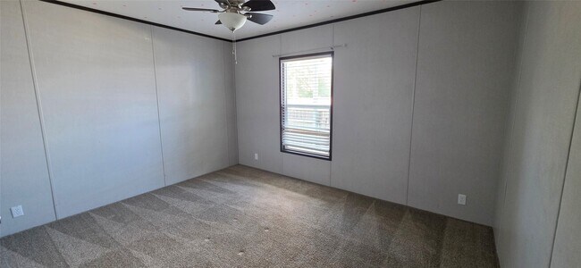 Building Photo - 2571 Lee Turner Rd