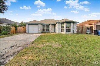 Building Photo - 4208 Flamingo Ave