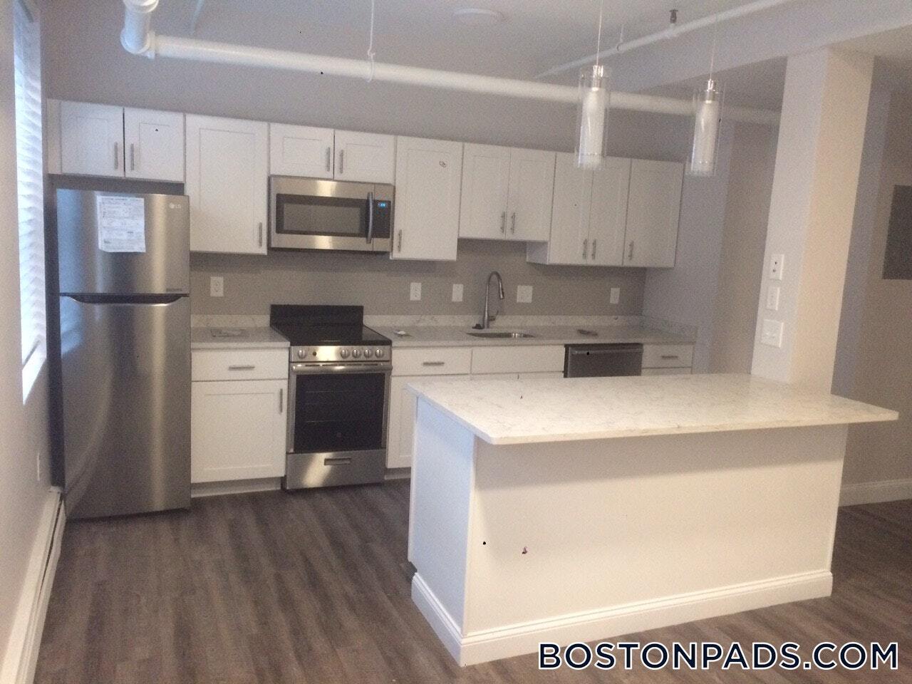 Building Photo - 89 Park Dr