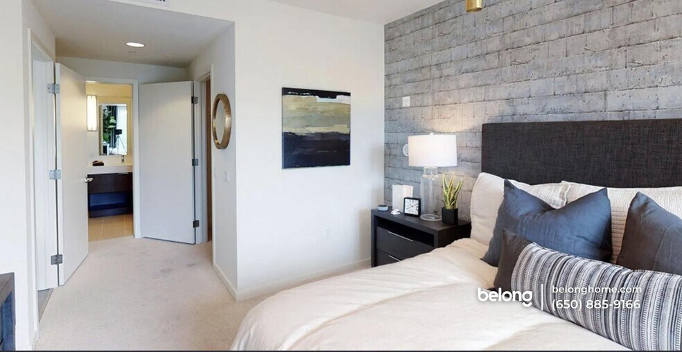 Building Photo - 10 Innes Ct