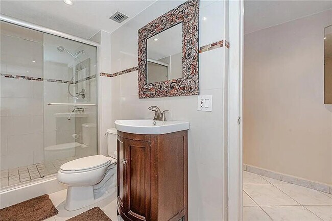 Building Photo - 1600 S Ocean Dr