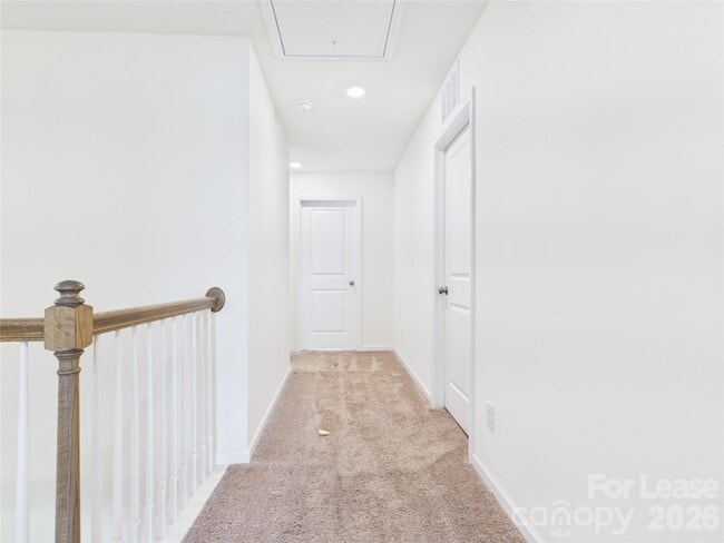 Building Photo - 2794 Yeager Dr NW