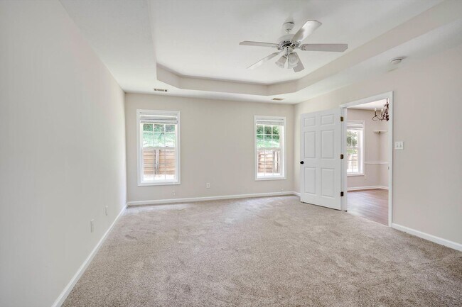 Building Photo - 4557 Country Glen Cir