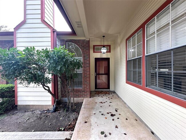 Building Photo - 2105 Cervin Blvd