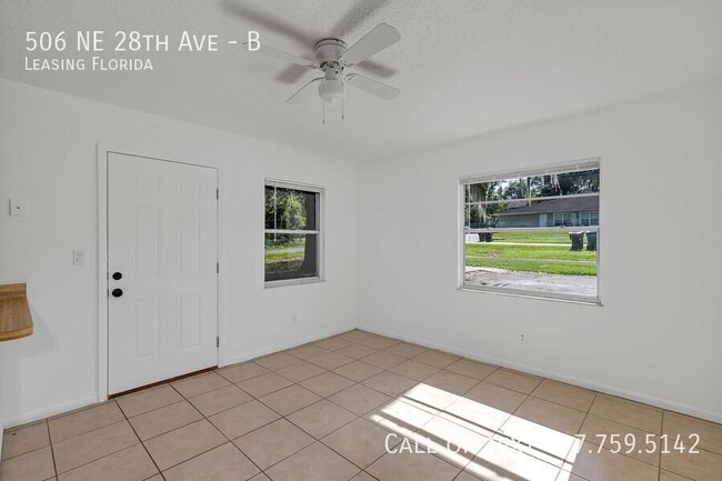 Building Photo - 506 NE 28th Ave
