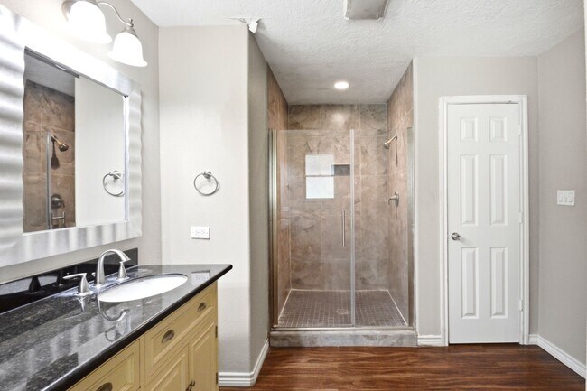 Building Photo - 25302 Friar Lake Ln