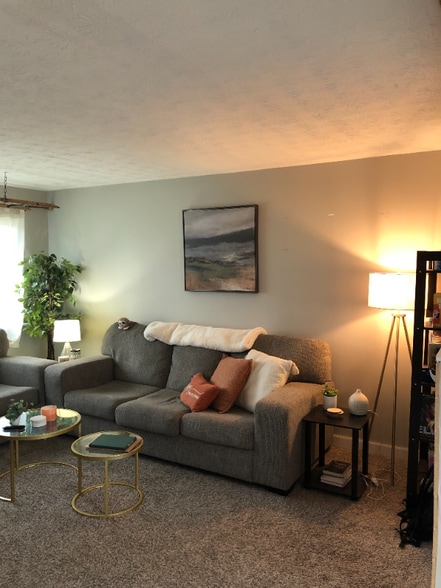 Building Photo - 8677 Canyon Cove Rd