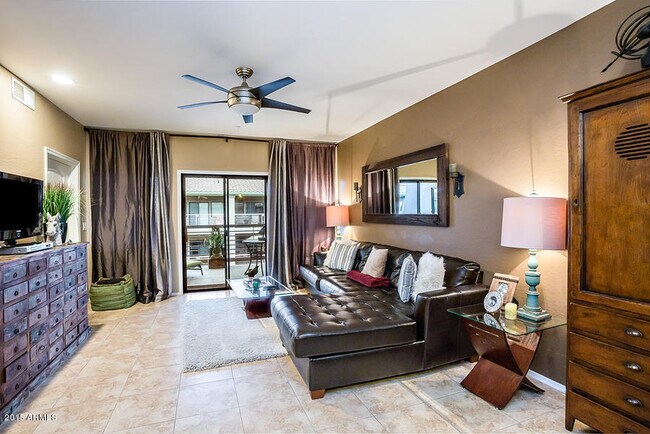 Building Photo - 7609 E Indian Bend Rd