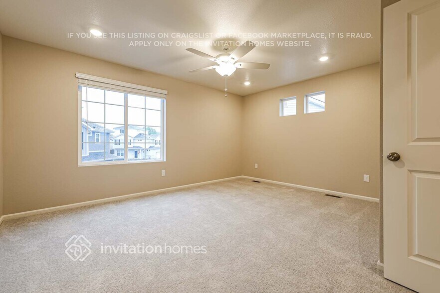 Building Photo - 3377 Streamwood Dr