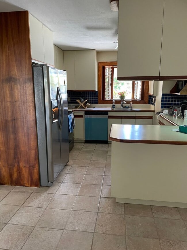 Building Photo - Aikahi Park