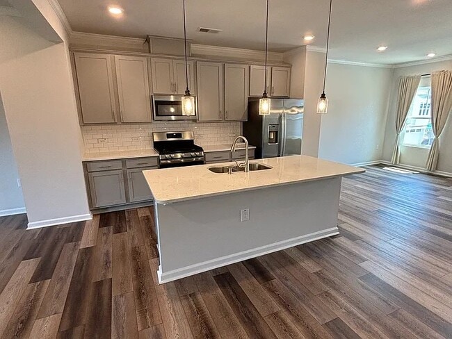 Building Photo - 1002 Kaya Ct