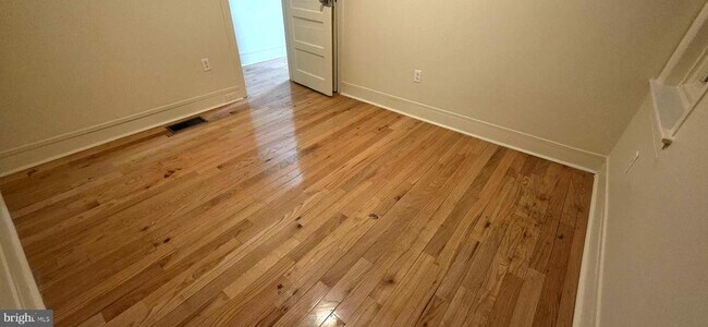 Building Photo - 4527 N Carlisle St