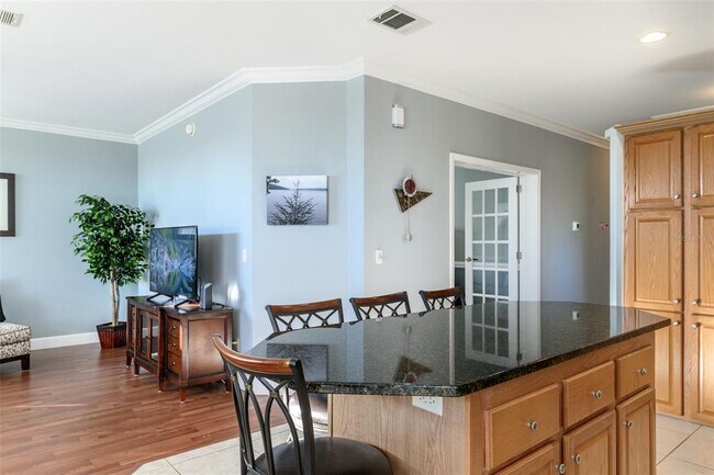 Building Photo - 2 Emden Cir