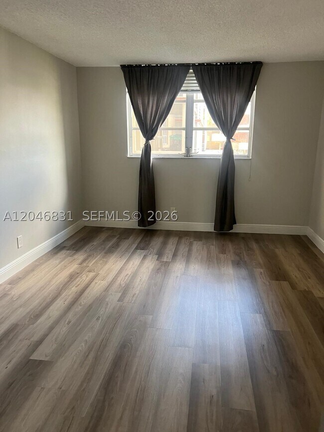 Building Photo - 408 NW 68th Ave