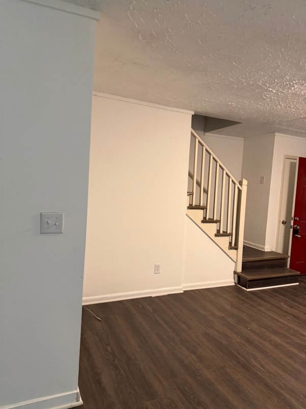 Building Photo - 707 S Hydraulic Ave