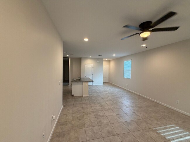 Building Photo - 36987 N Sidewinder Dr