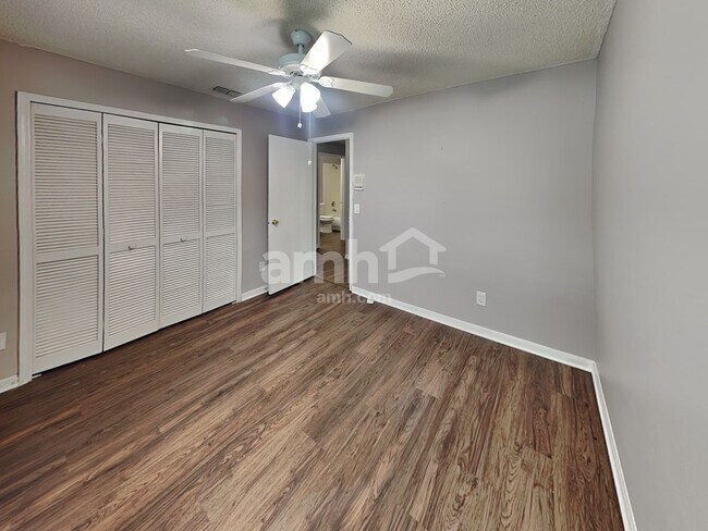 Building Photo - 139 N Cervidae Dr