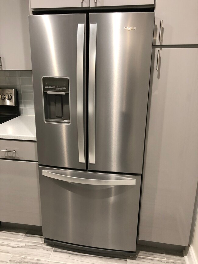 Building Photo - 60 V St NW