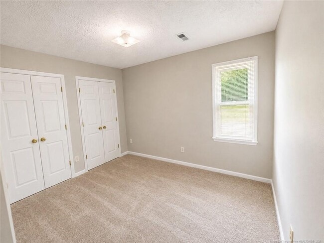 Building Photo - 633 Winthrop Ct