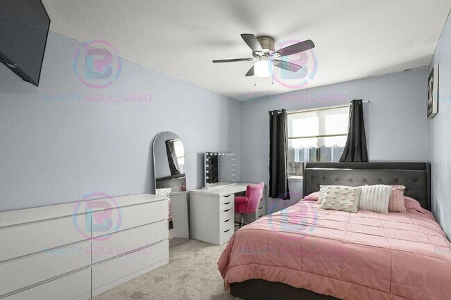Building Photo - 3059 Creekwood Dr
