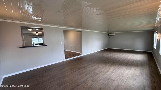 Building Photo - 2137 Laden Rd