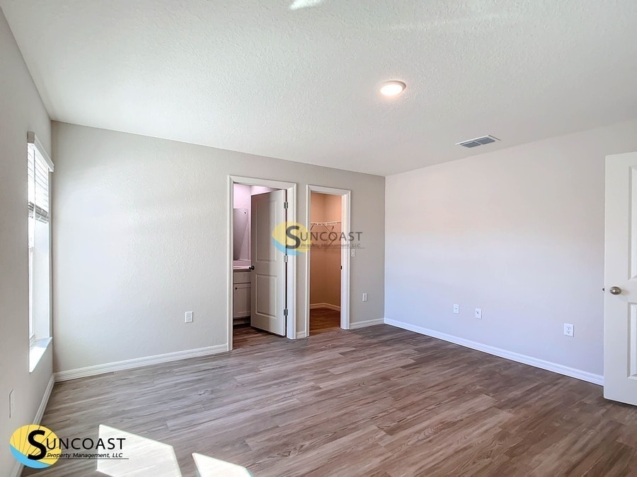 Building Photo - 119 Dogwood Dr Loop