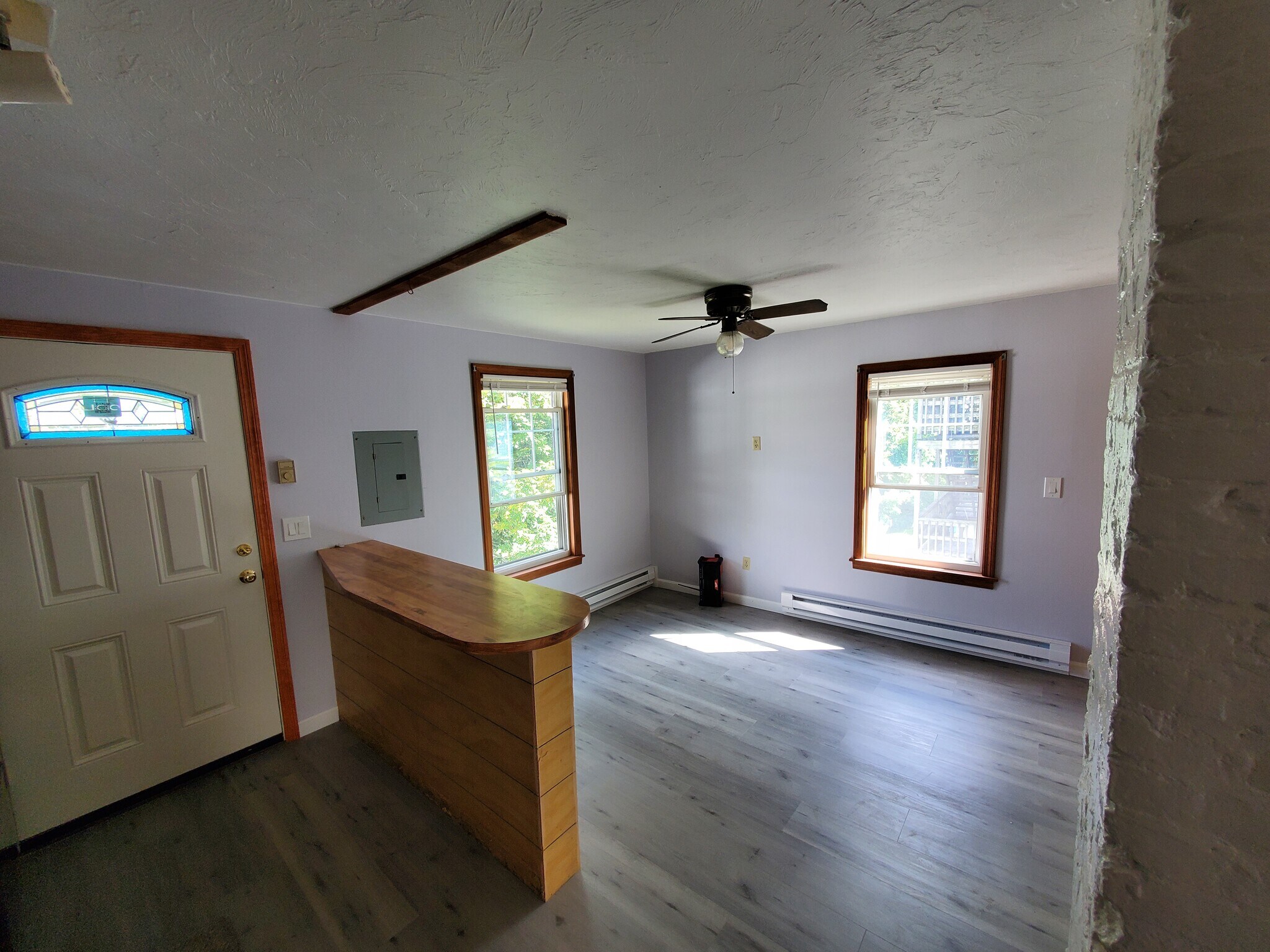 Living room, breakfast bar. - 3 Ludlow St