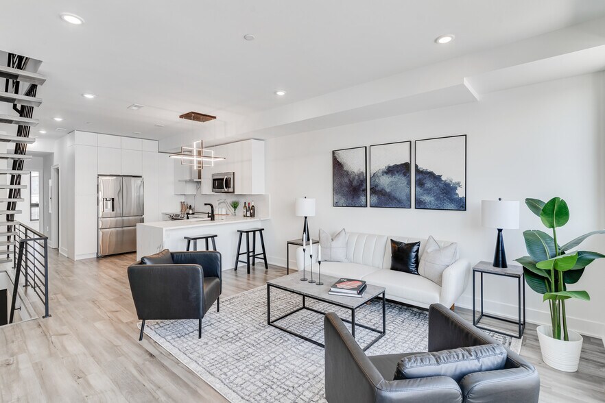 Building Photo - 2603 E Boston St