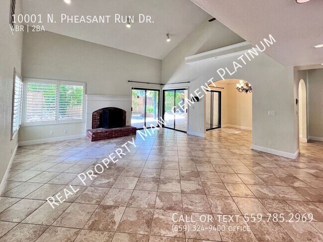Building Photo - 10001 N Pheasant Run Dr