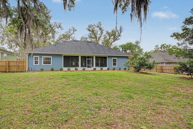 Building Photo - 7492 Sunny Mariana Ct