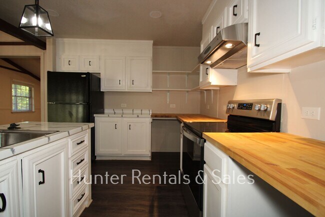 Building Photo - Won't Last!