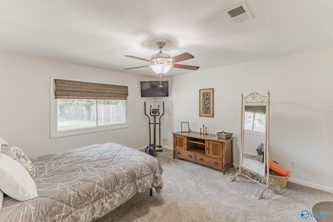 Building Photo - 1907 Waxleaf Green SE