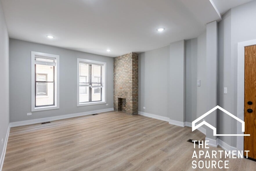 Building Photo - 438 W Belden Ave