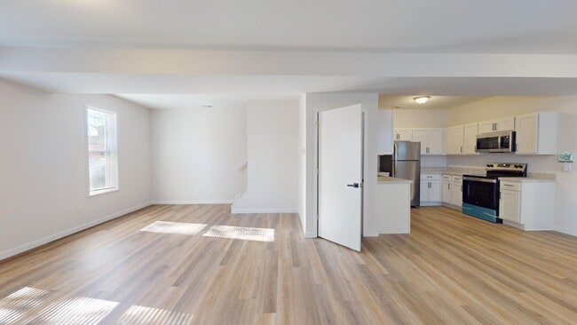 Building Photo - IMMACULATE - Clark / Fulton Area - 3 Bedrooms - 3 Baths - Single Family Home