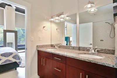 Building Photo - 3400 Malone Dr