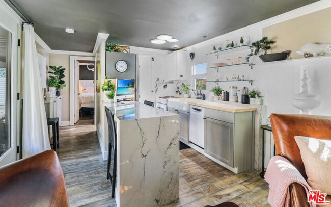 Building Photo - 69333 E Palm Canyon Dr