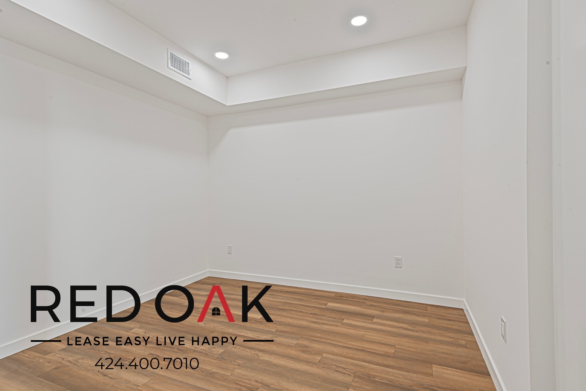 Building Photo - 1860 N Western Ave