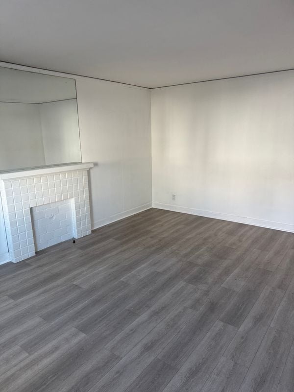 Building Photo - 101 S Cordova St