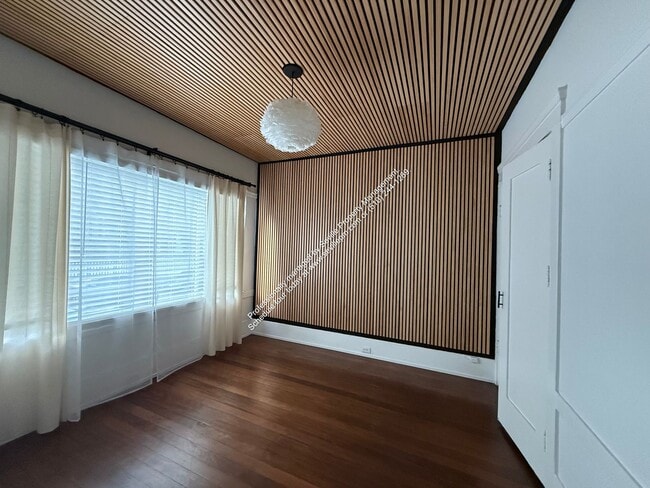 Building Photo - 18th and Filbert St