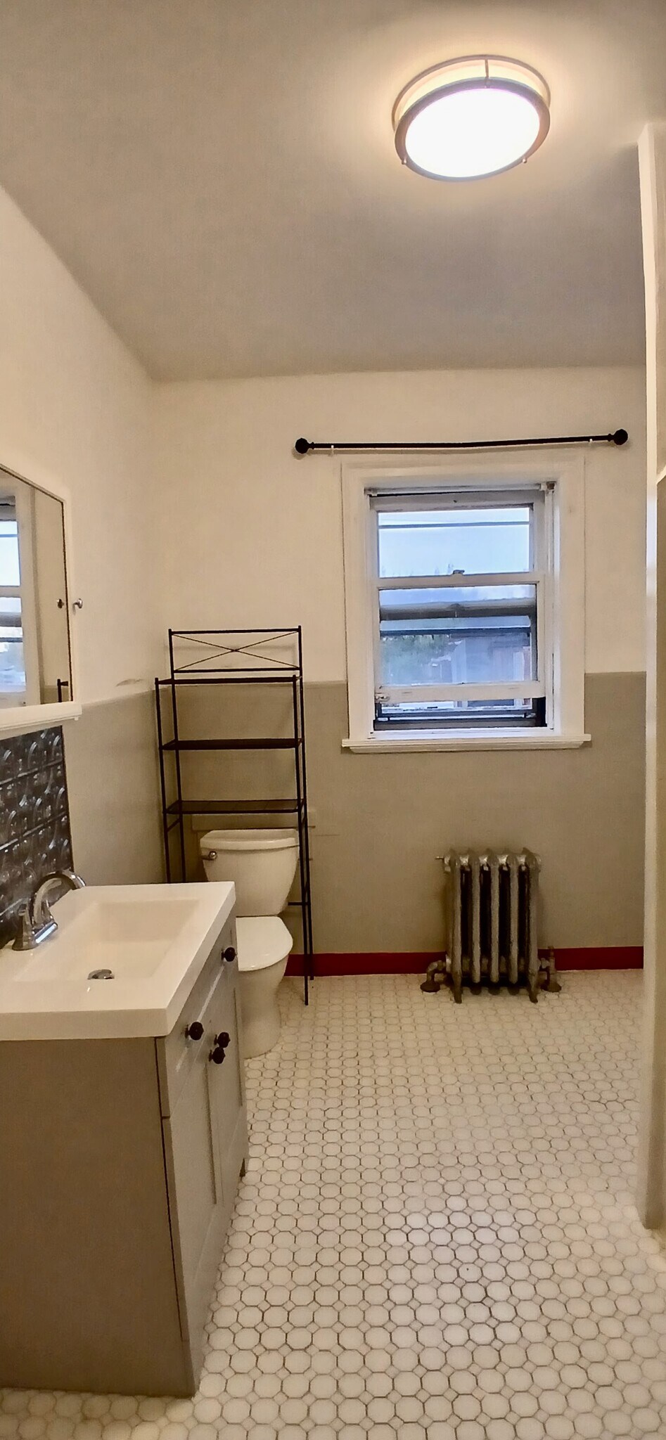 Bathroom - 1720 Memorial Ave