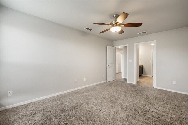 Building Photo - 14409 Avenue X