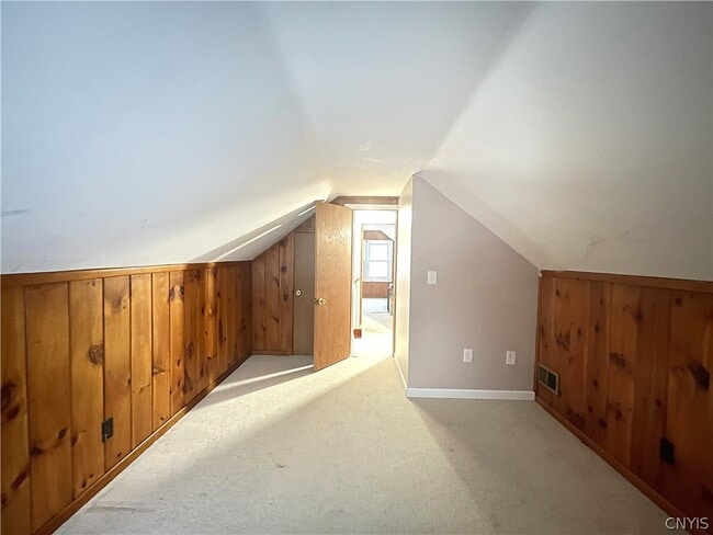 Building Photo - 121 Wadsworth Rd