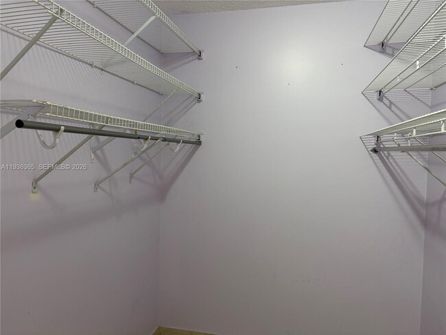 Building Photo - 1750 NE 191st St