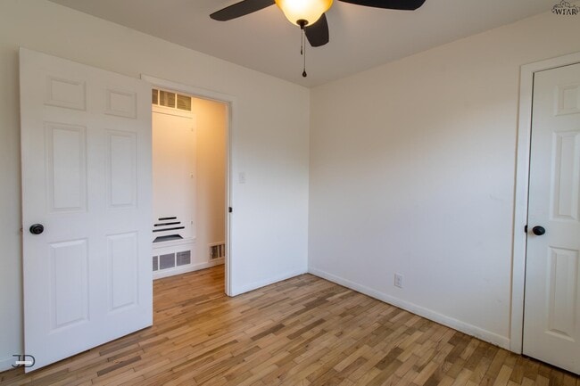 Building Photo - 1624 Sunnyside Ln