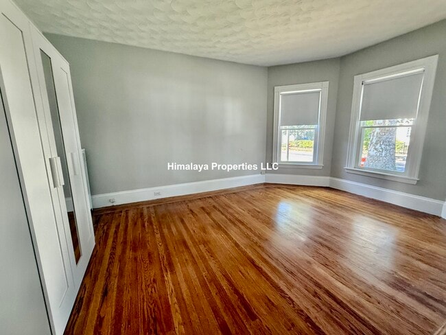 Building Photo - 31 Park St