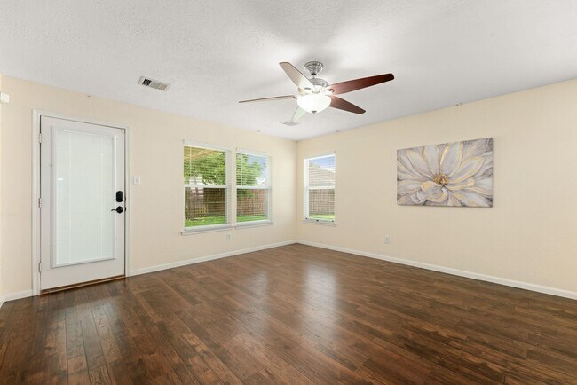 Building Photo - 15906 Arapaho Bend Ln