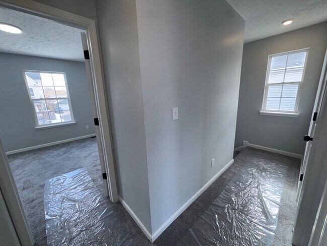 Building Photo - Newly Renovated 3BR/2BA Single-Family Home with Garage – Cleveland