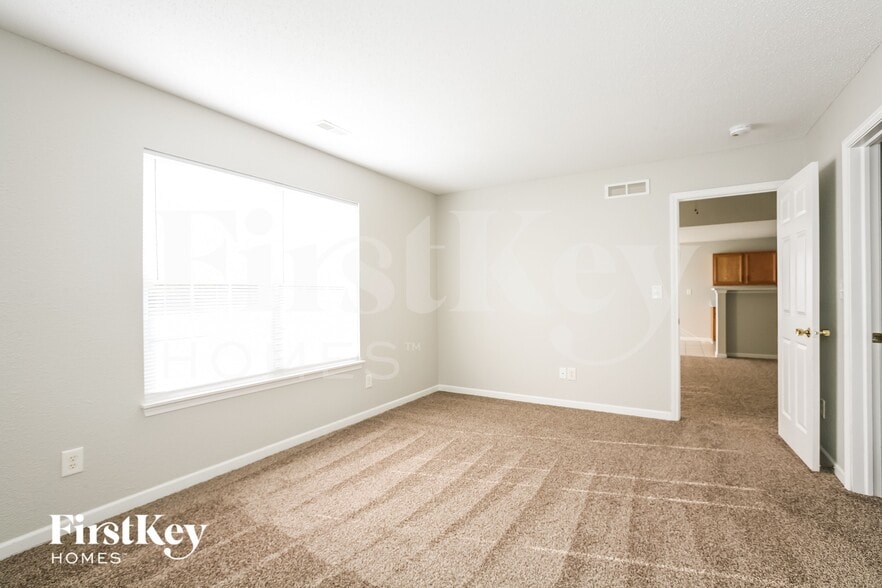 Building Photo - 6041 Gimbel Cir