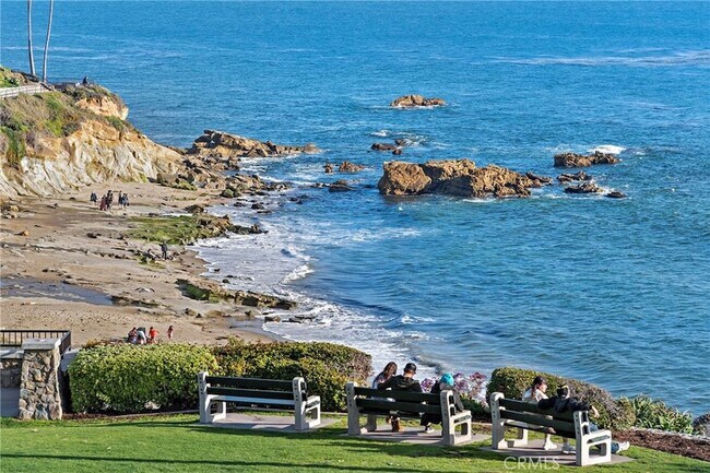 Building Photo - 376 Cliff Dr