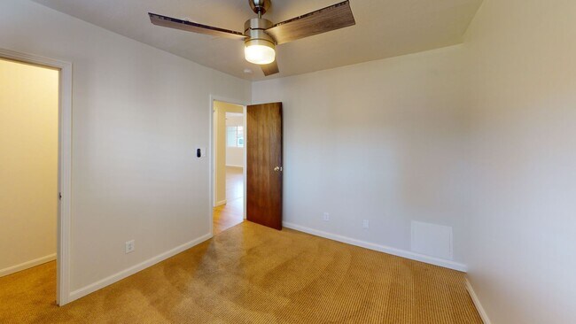 Building Photo - Charming 3 bedroom, 1-bathroom home in San...
